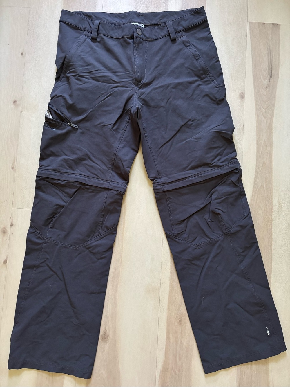 Salomon Men’s 34x32 Gray Pants Hiking Outdoors Zip Off Legs to Shorts